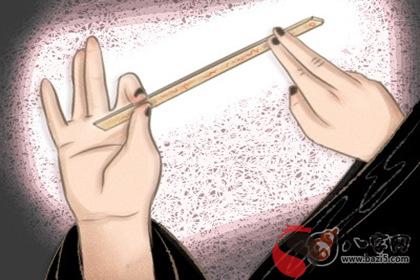 松柏木命什么顏色最旺 有利于聚財(圖文)